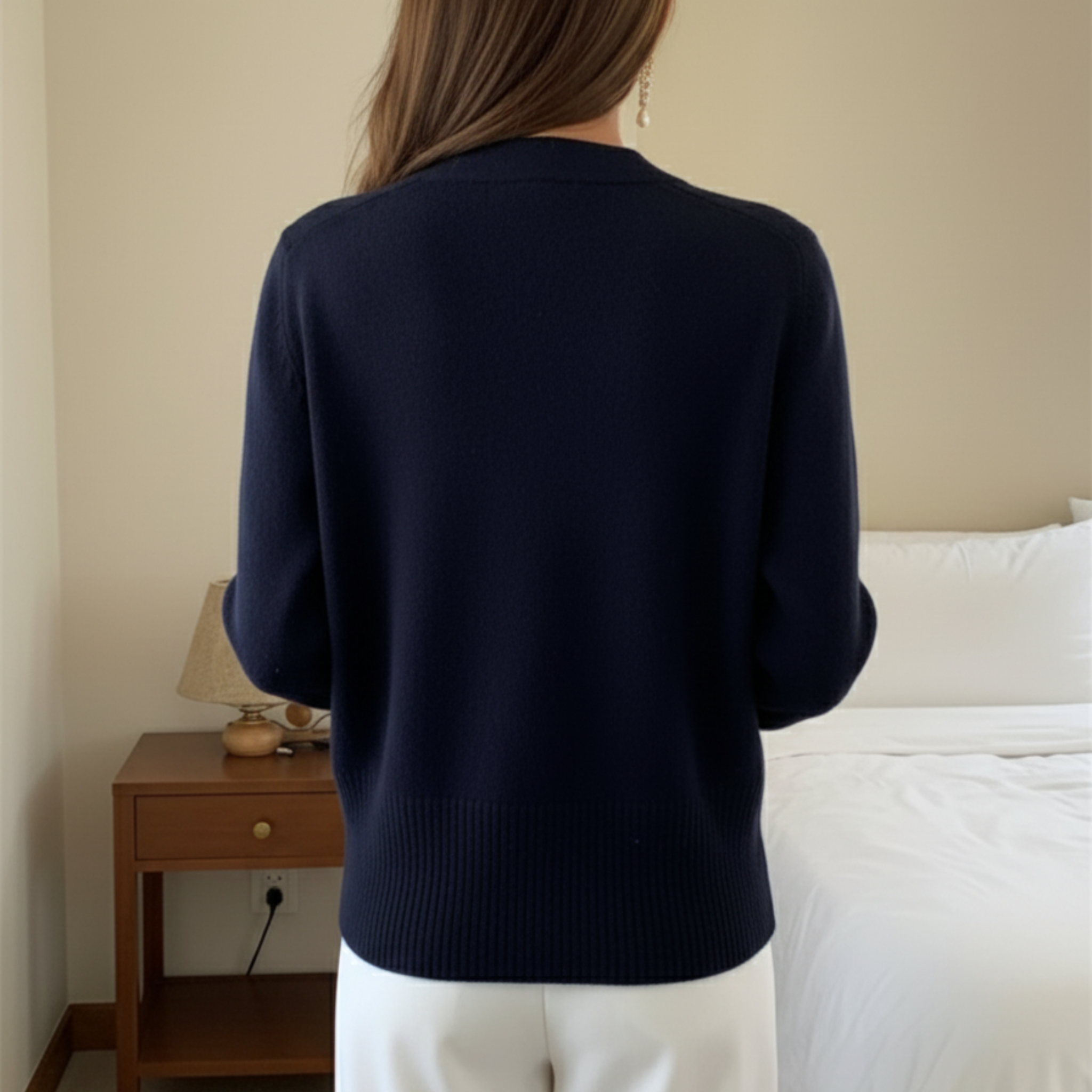 Liora Love V-Neck Pletený Kardigan – Pohodlný Podzimní a Zimní Trendy Svetr pro Ženy