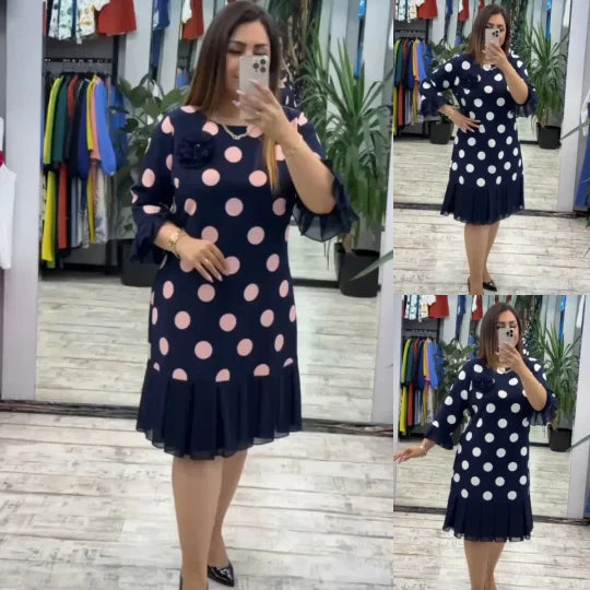 CLAUDIA | Šaty inspirované retro stylem s plisovanou sukní a rozšířenými manžetami rukávů