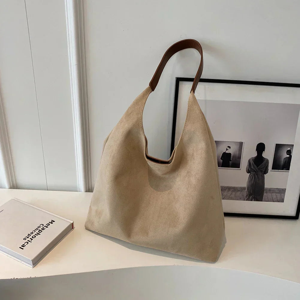 Liv™ - Stylová volná hobo taška v koženém designu