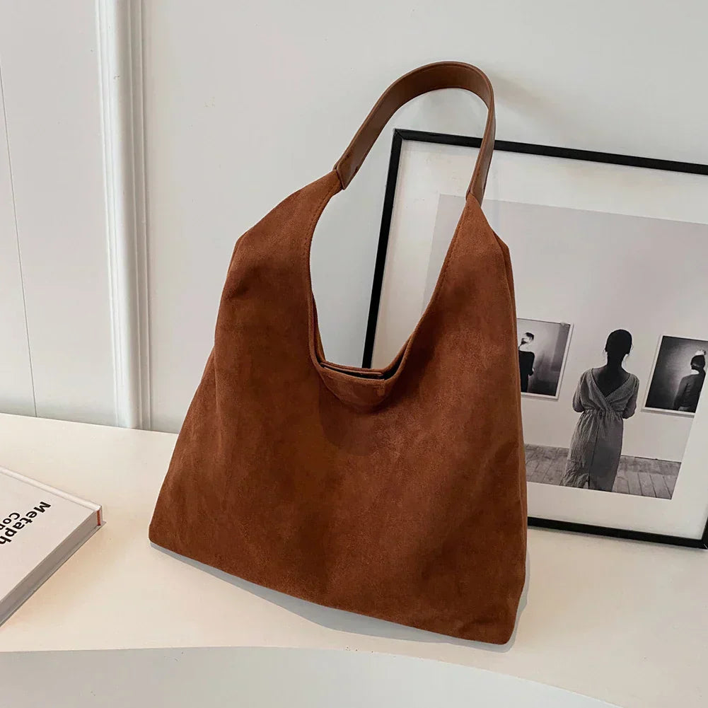 Freja™ – Elegantní měkká semišová kabelka přes rameno