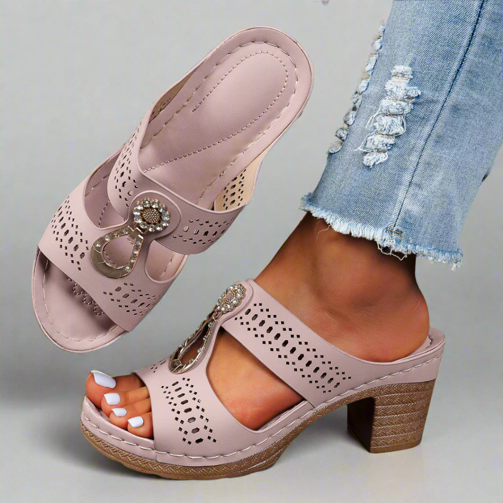 Frederika™ | Ortopedické Sandály s Komfortem Strass