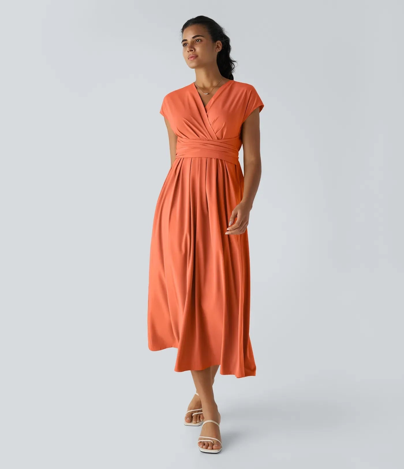 Šaty Aura – Elegantní pohodlí pro každý den