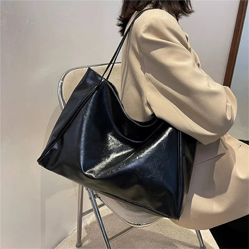 Lisa™ - Stylová hnědá tote taška s efektem kůže