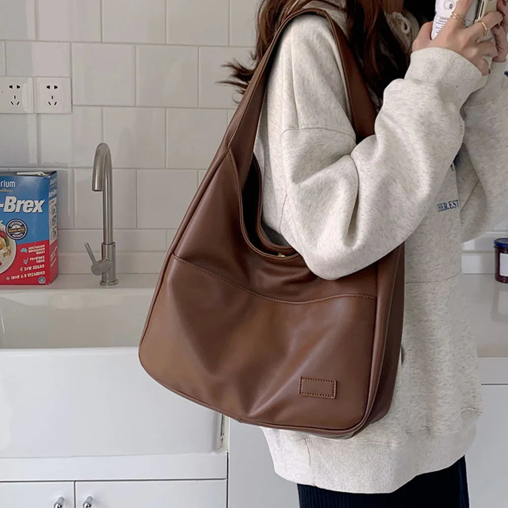 Liv™ - Stylová volná hobo taška v koženém designu