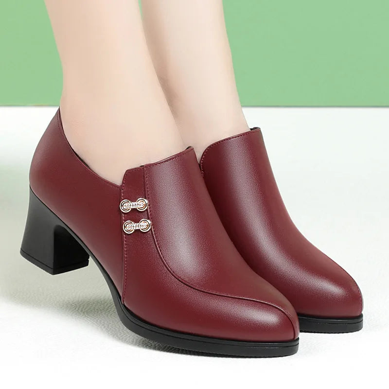 ElegantSteps™ Comfort Heels – Dámské Kožené Pracovní Lodičky | Jarní Boty s Měkkou Podrážkou & Silným Podpatkem