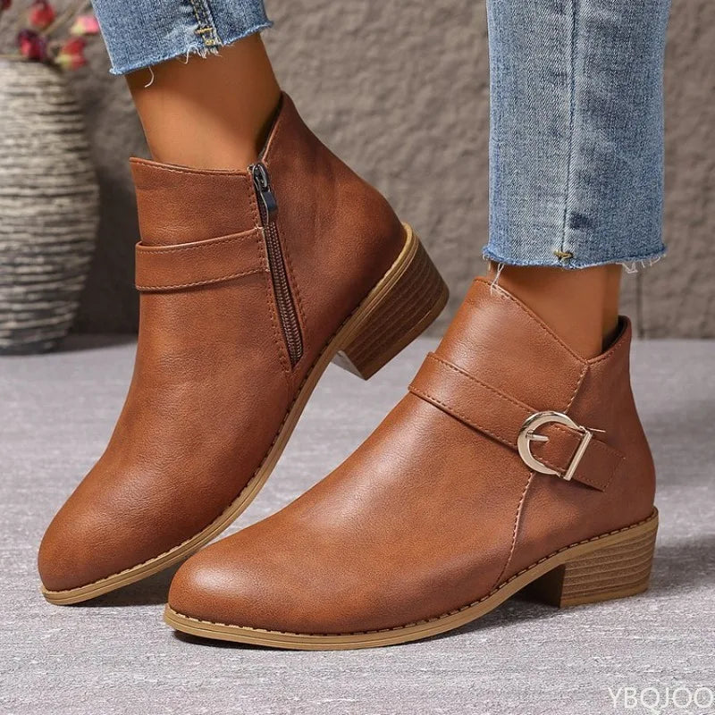 VintageCharm™ – Retro Přezkové Kotníkové Boty pro Ženy | Nízké Platformové Podzimní Krátké Boty se Bočním Zipem