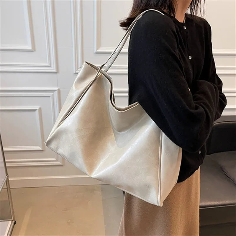 Lisa™ - Stylová hnědá tote taška s efektem kůže