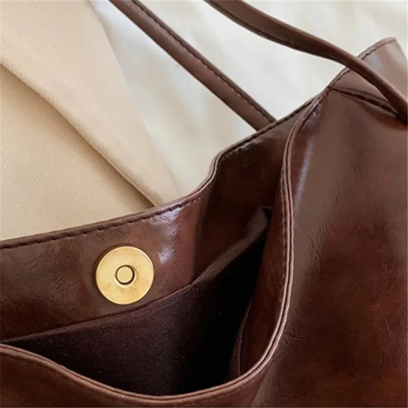 Lisa™ - Stylová hnědá tote taška s efektem kůže
